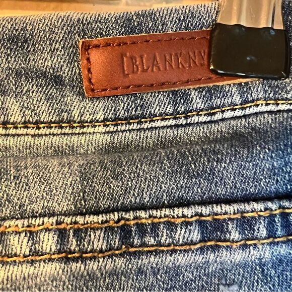 BlankNYC Classic The Madison Crop Blue Women's Jeans - Picture 2 of 7